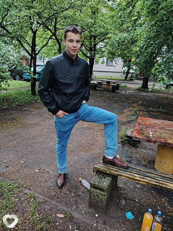 Дмитрий, 19, Барановичах — анкета №2518661