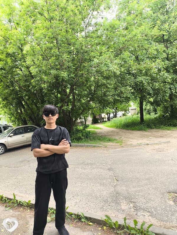 Жумаев Мирзохид, 19, Костроме — анкета №2518670