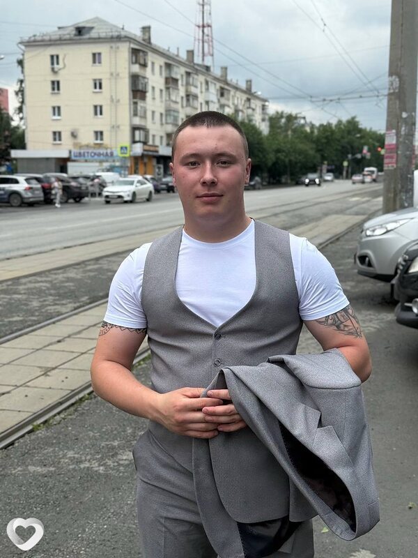 Денис, 23, Екатеринбурге — анкета №2518950