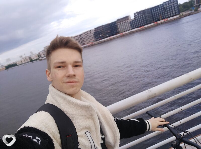 Максим, 21, Санкт-Петербурге — анкета №2520463