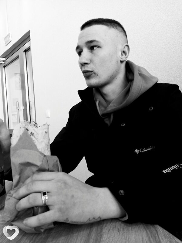 Максим, 26, Столбцах — анкета №2520223