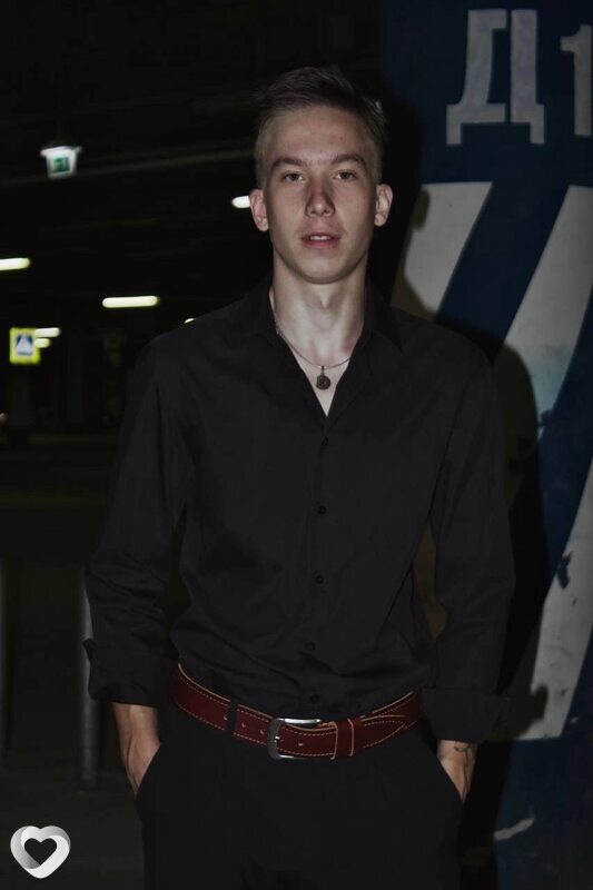 Максим, 22, Самаре — анкета №2520736