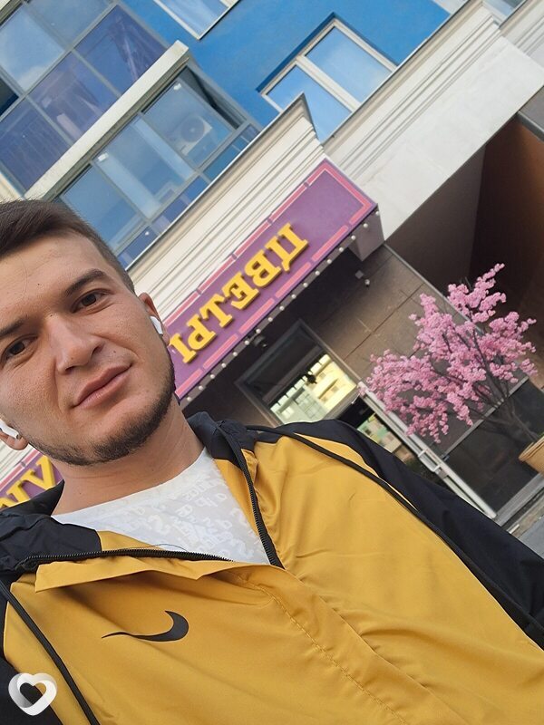 Бекзод, 24, Екатеринбурге — анкета №2520738