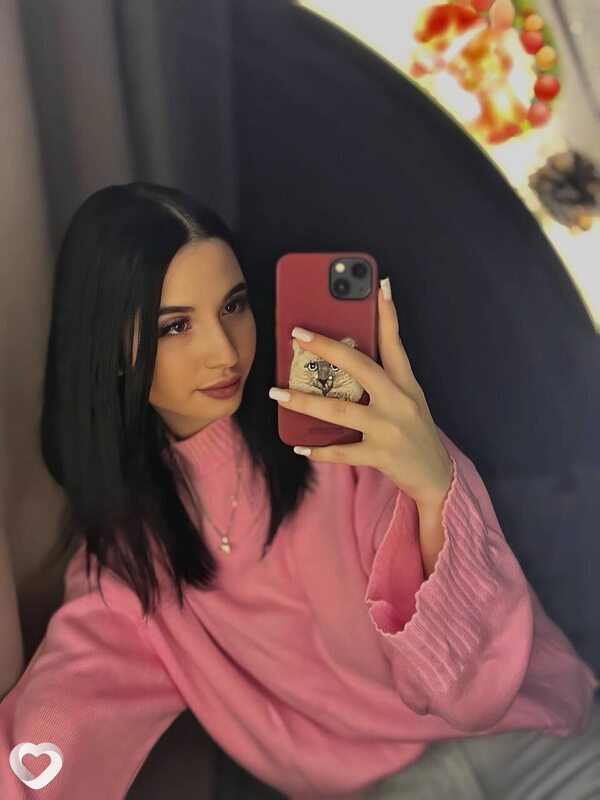 Аня, 21, Екатеринбурге — анкета №2520192