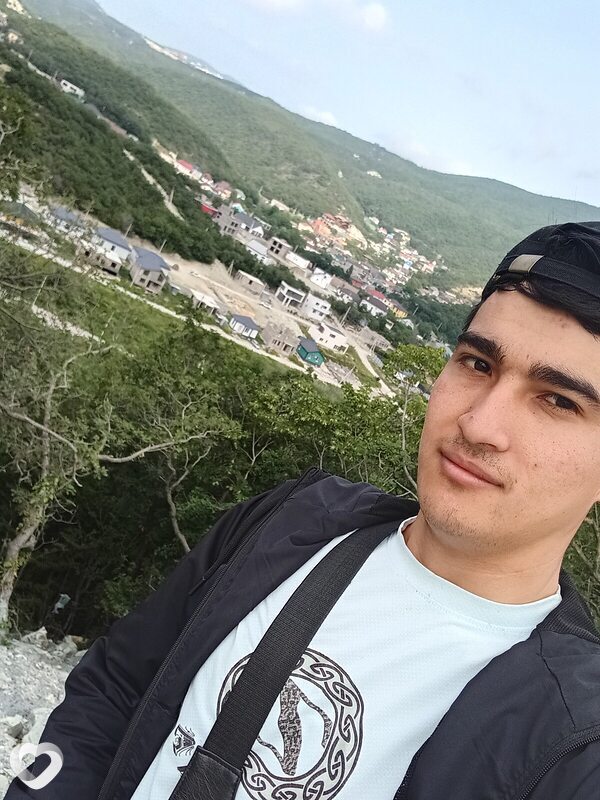Максим, 22, Новороссийске — анкета №2520555