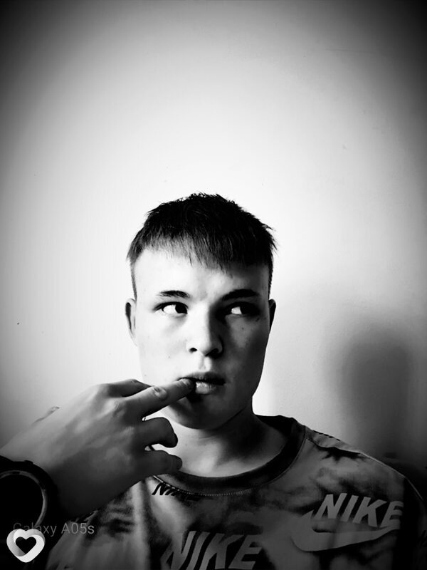 Леха, 19, Кирове — анкета №2520970