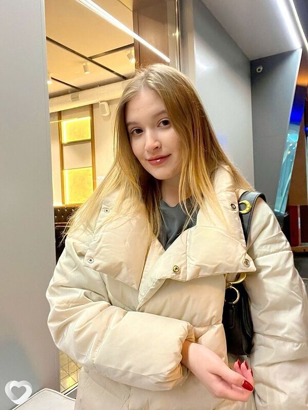 Аня, 25, Санкт-Петербурге — анкета №2521671
