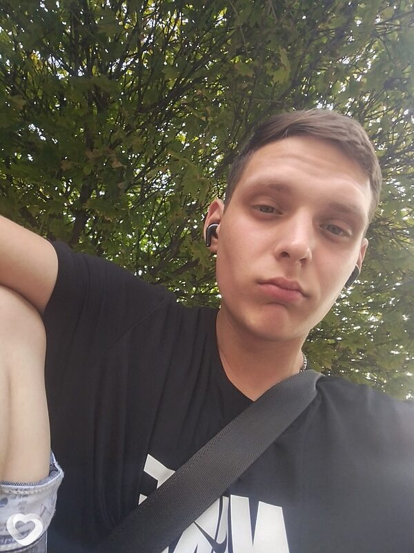 Эдуард, 20, Донецке — анкета №2521848