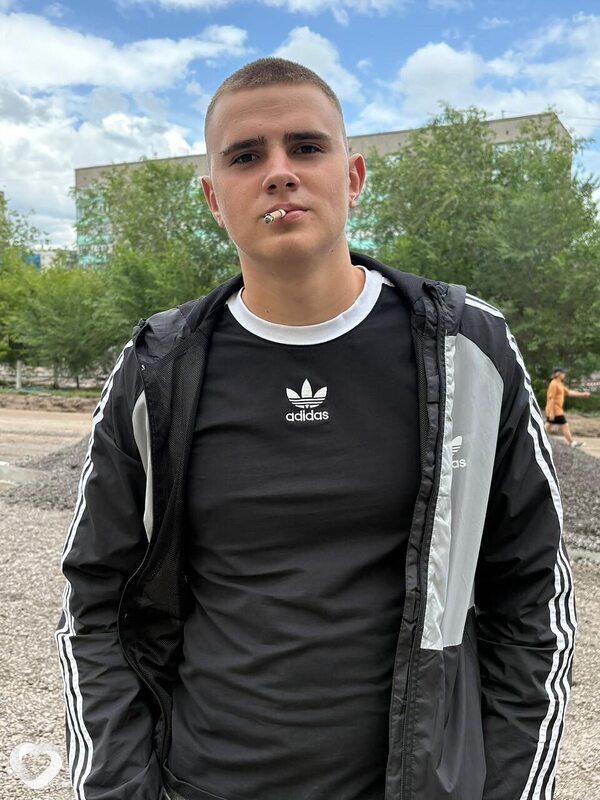 Артём, 19, Темиртау — анкета №2522140