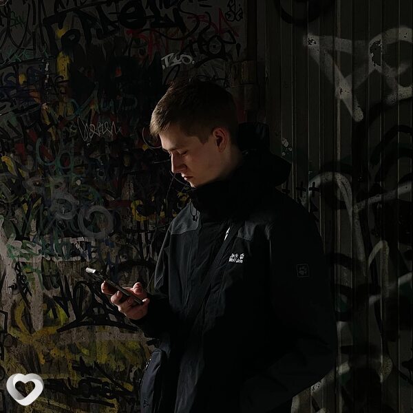 Виталий, 22, Томске — анкета №2522599
