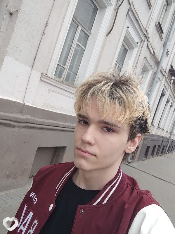 Даниил, 19, Москве — анкета №2524101