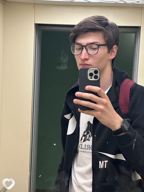 Анлрей, 21, Санкт-Петербурге — анкета №2524515