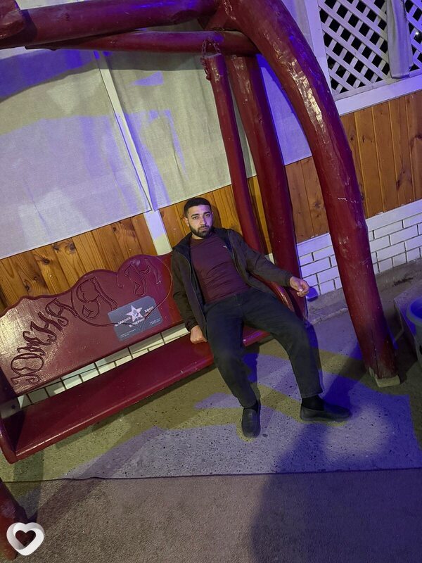 Артём, 25, Ессентуках — анкета №2525299