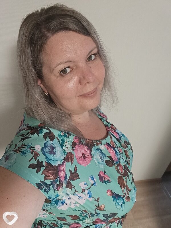 Лена, 44, Новотроицке — анкета №2525503
