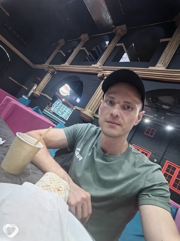 Александр, 28, Перми — анкета №2525990