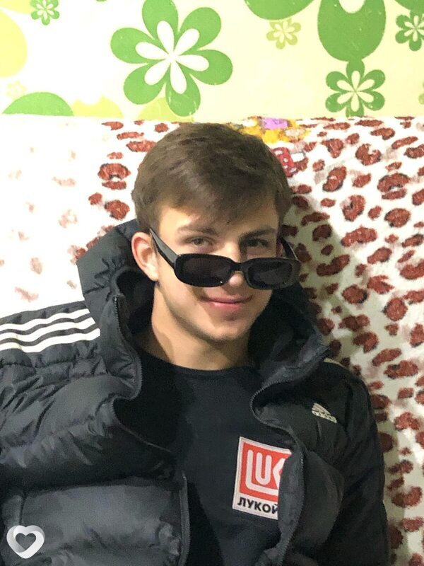 Илья, 22, Москве — анкета №2526377