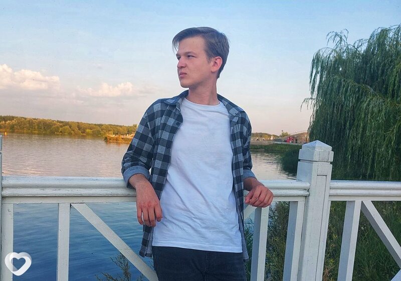 Максим, 26, Кузнецке — анкета №2526926
