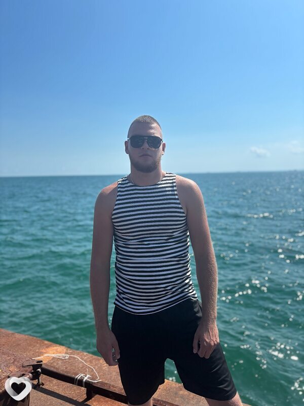 Даня, 26, Новороссийске — анкета №2526718