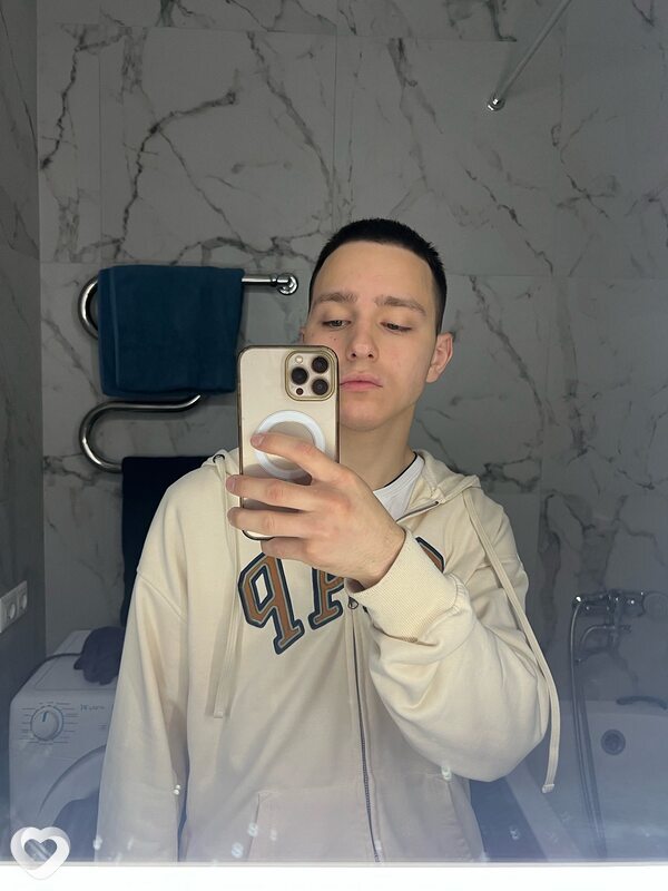 Макс, 20, Санкт-Петербурге — анкета №2527410