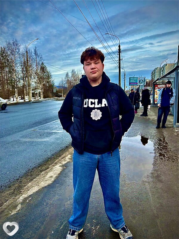 Дмитрий, 20, Архангельске — анкета №2527806