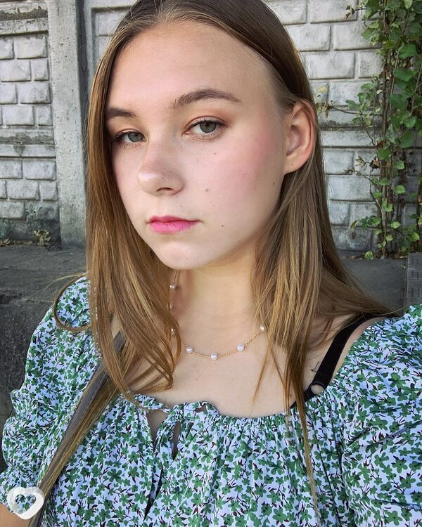 Сабрина, 20, Мелитополе — анкета №2528002