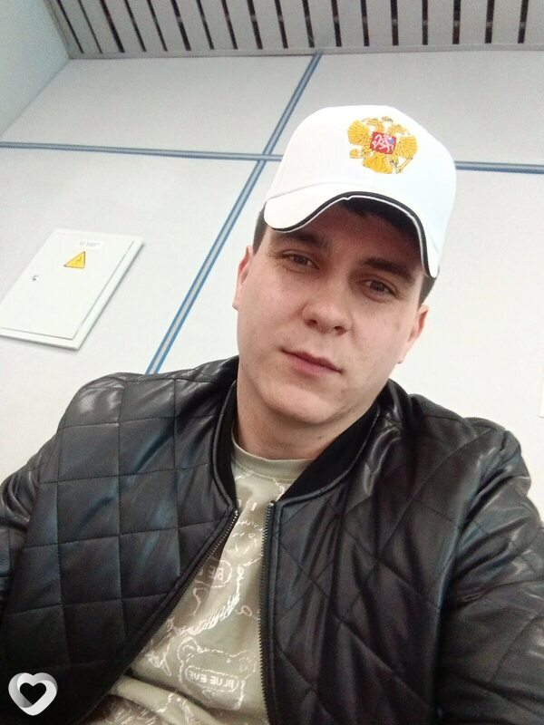 Юрий, 22, Омске — анкета №2528302