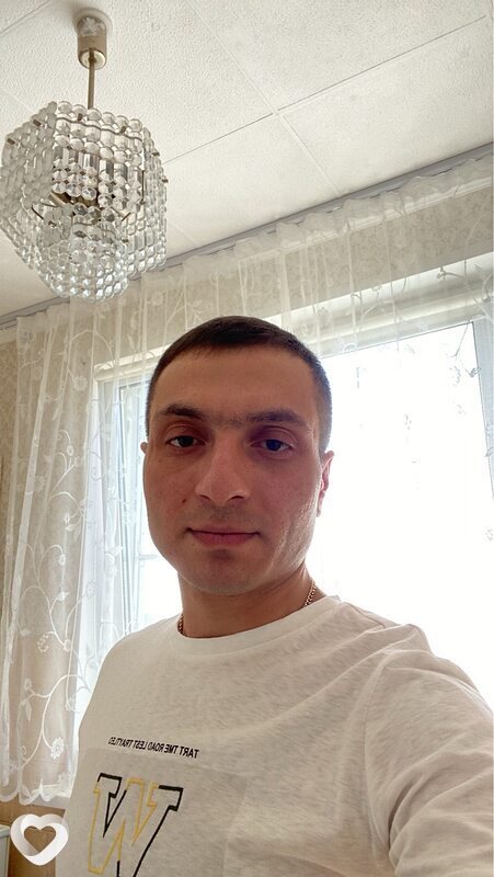 Эмиль, Москва