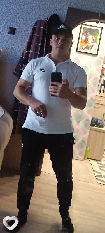 Анатолий, 29, Красноярске — анкета №2529440
