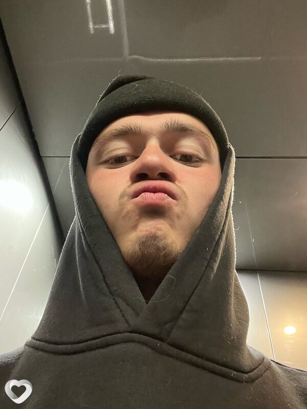 Алексей, 23, Ангарске — анкета №2529501