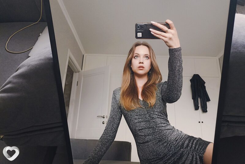 Оксана, 19, Екатеринбурге — анкета №2529799
