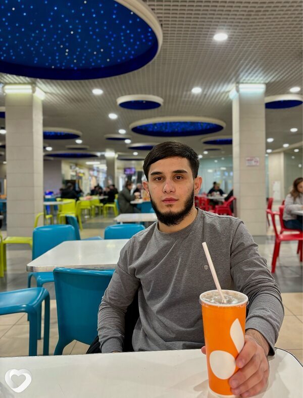 Малик, 25, Москве — анкета №2529990