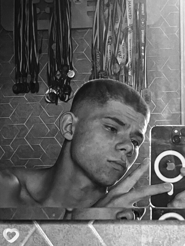 Алексей, 21, Таганроге — анкета №2530759