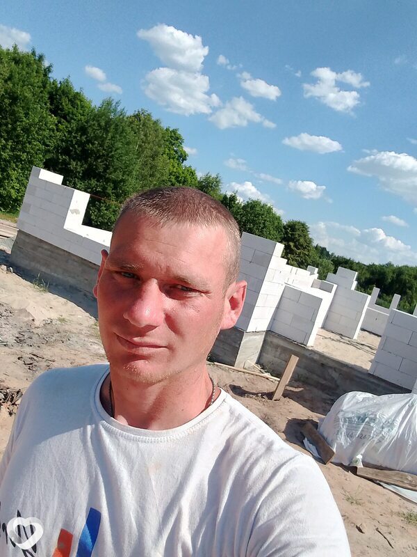 Дмитрий, 28, Столине — анкета №2530895