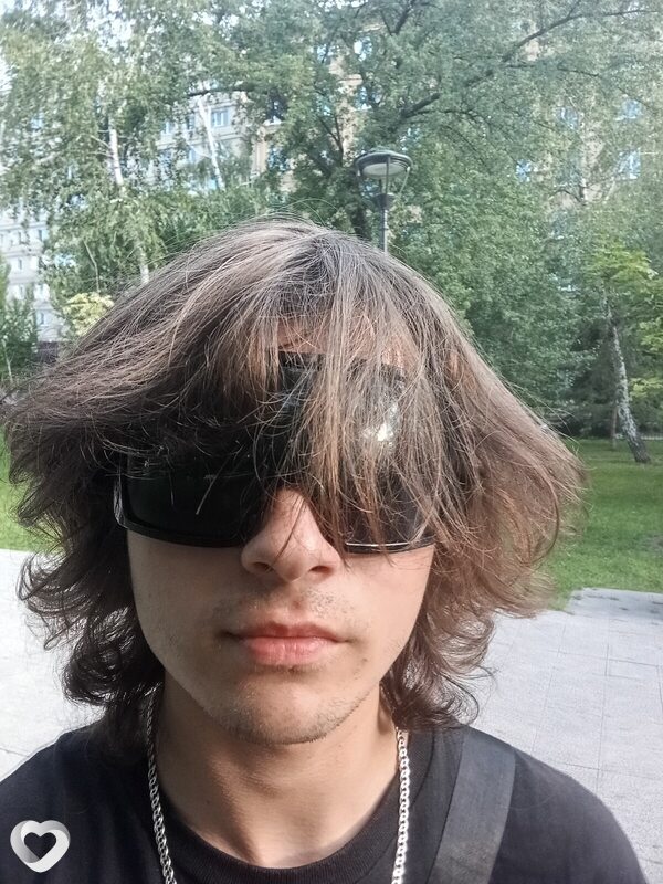 Валерий, 19, Саратове — анкета №2531588