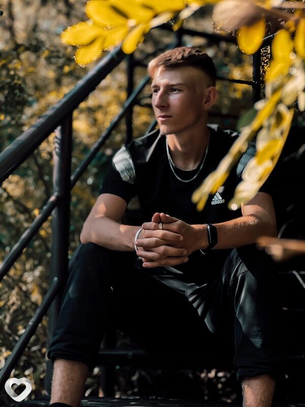 Данил, 21, Барнауле — анкета №2532497
