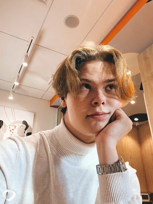 Захар, 19, Первоуральске — анкета №2533568