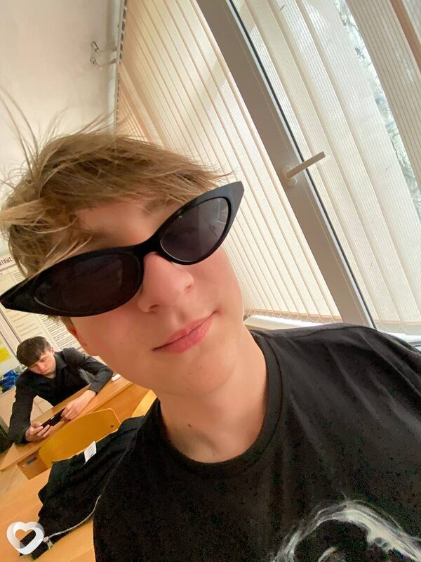 Эдик, 20, Керчи — анкета №2533712