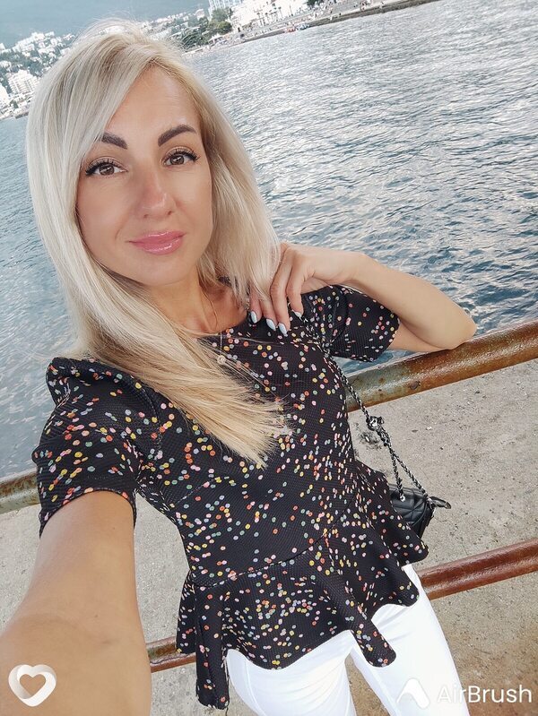 Алёна, 39, Ялте — анкета №2534920