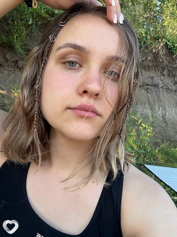 Арина, 22, Абакане — анкета №2534445