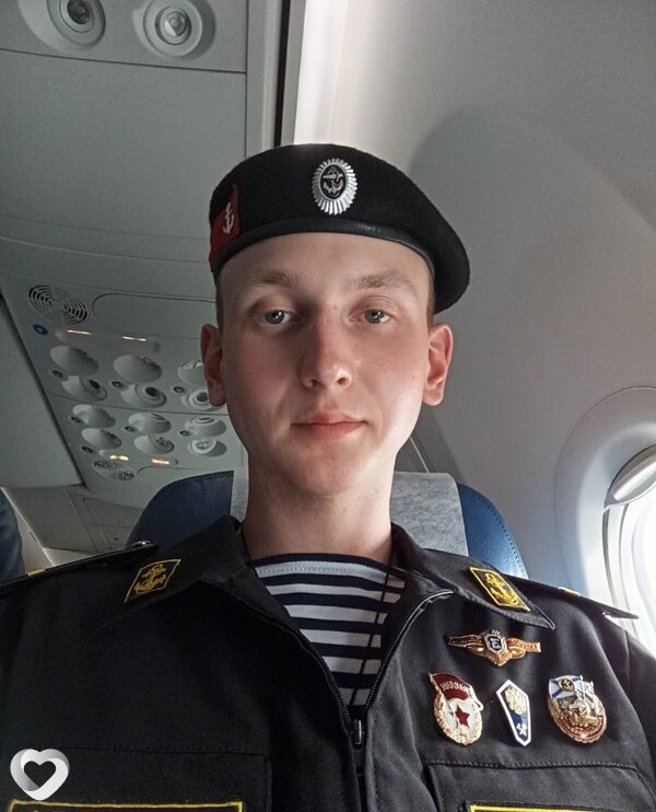 Евгений, 21, Москве — анкета №2534411