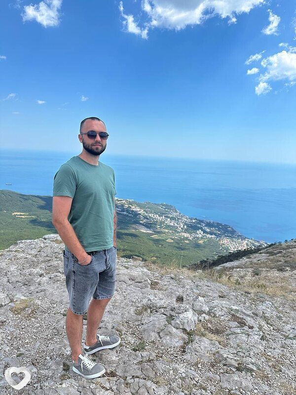 Артём, 27, Энергодаре — анкета №2534601