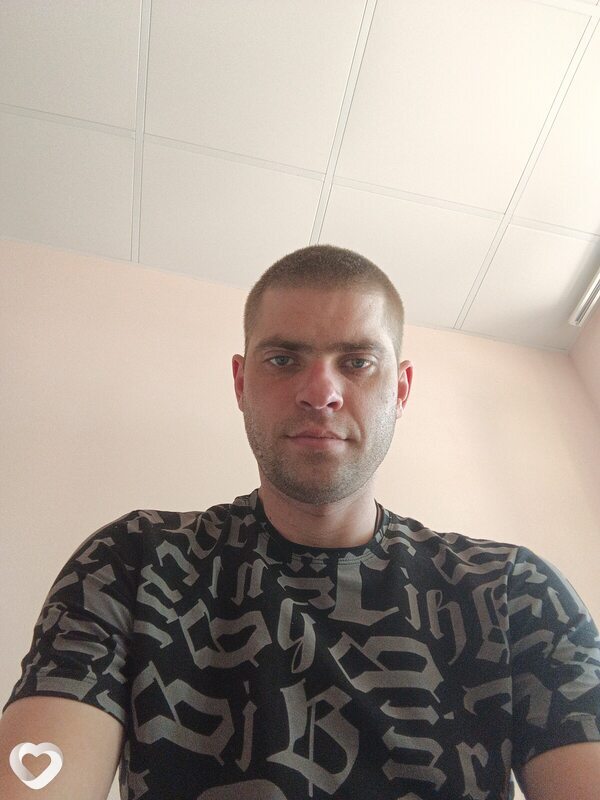 Андрей, 32, Торезе — анкета №2534955