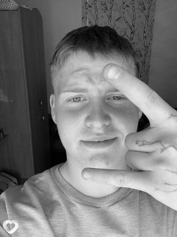 Иван, 20, Каменске-Уральском — анкета №2535466
