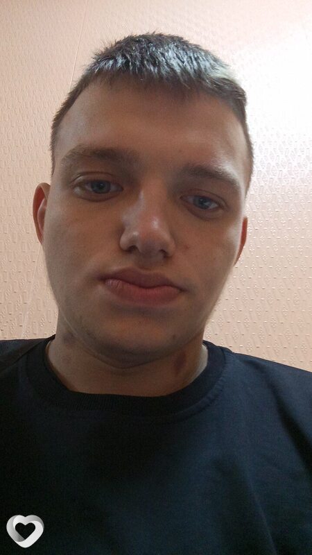 Александр, 21, Горловке — анкета №2536659