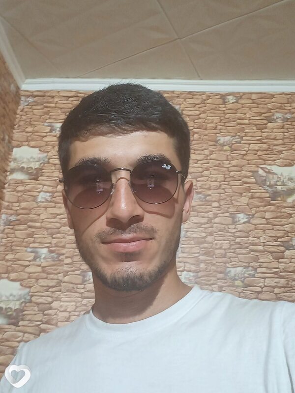 Боря, 27, Валуйках — анкета №2536071