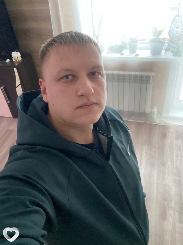 Дмитрий, 27, Белогорске — анкета №2536971