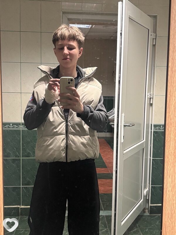 Кирилл, 19, Столине — анкета №2536719