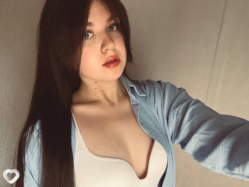 Марина, 21, Екатеринбурге — анкета №2536697