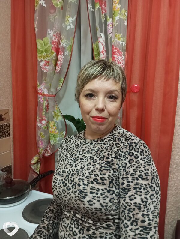 Юлия, 43, Луганске — анкета №2537841