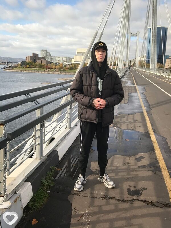 Вадим, 21, Красноярске — анкета №2537071